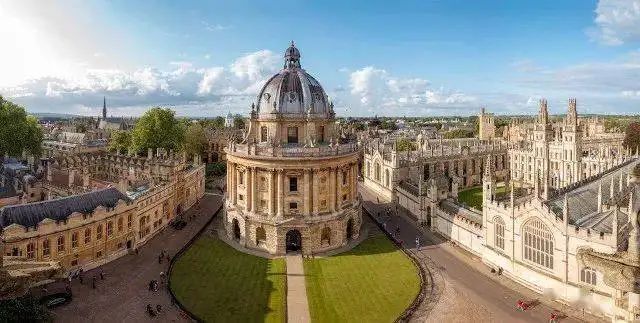 ţ����ЩרҵҪ����A*A*A��