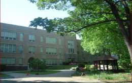 ·��˹ά��ѧԺ��ѧУ