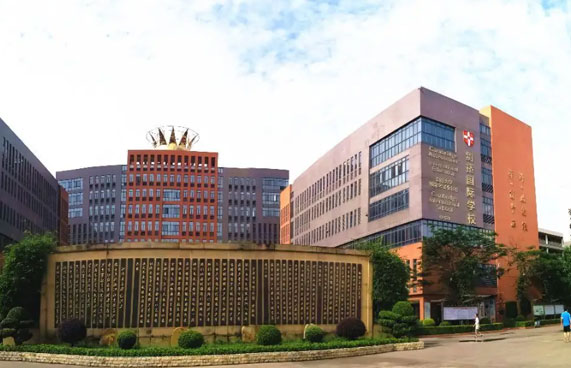 �Ƹ���ѧ����ѧУ