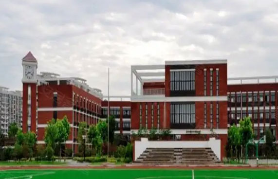 �����Ļ�ѧУ