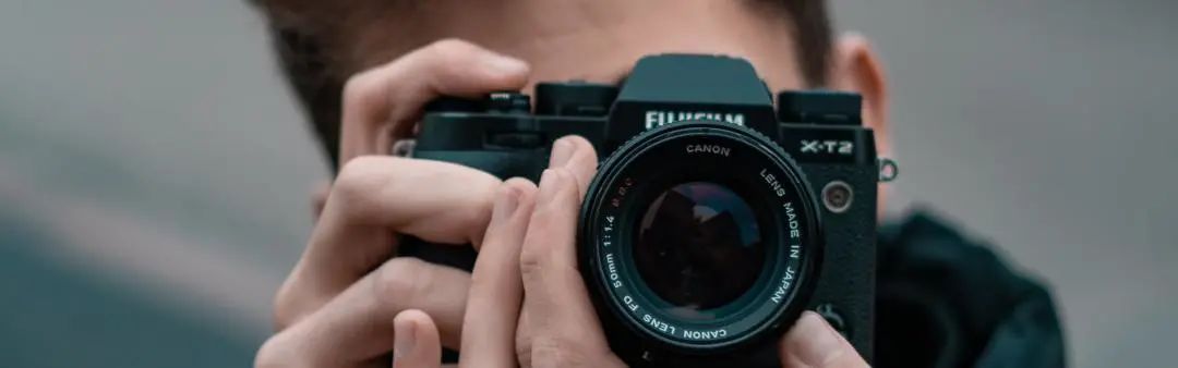 �������ʸ�������ý��Ʒչ��ح����ƽ���˵Ĺ�