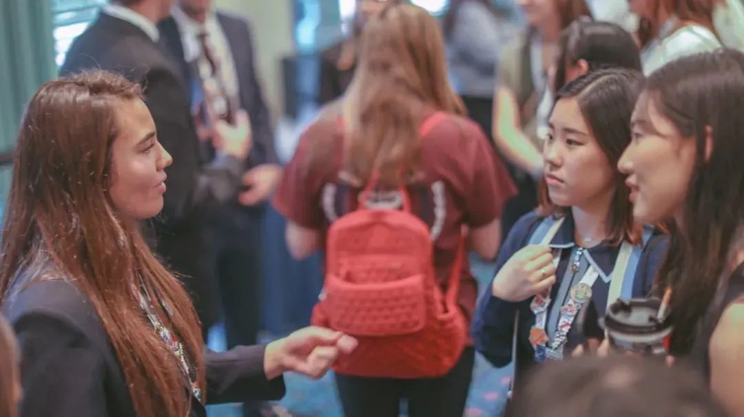 ��ֲμ�����4�꣬���ջ���˹̹����ѧoffer