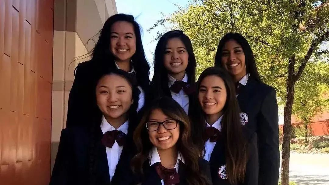 ��ֲμ�����4�꣬���ջ���˹̹����ѧoffer